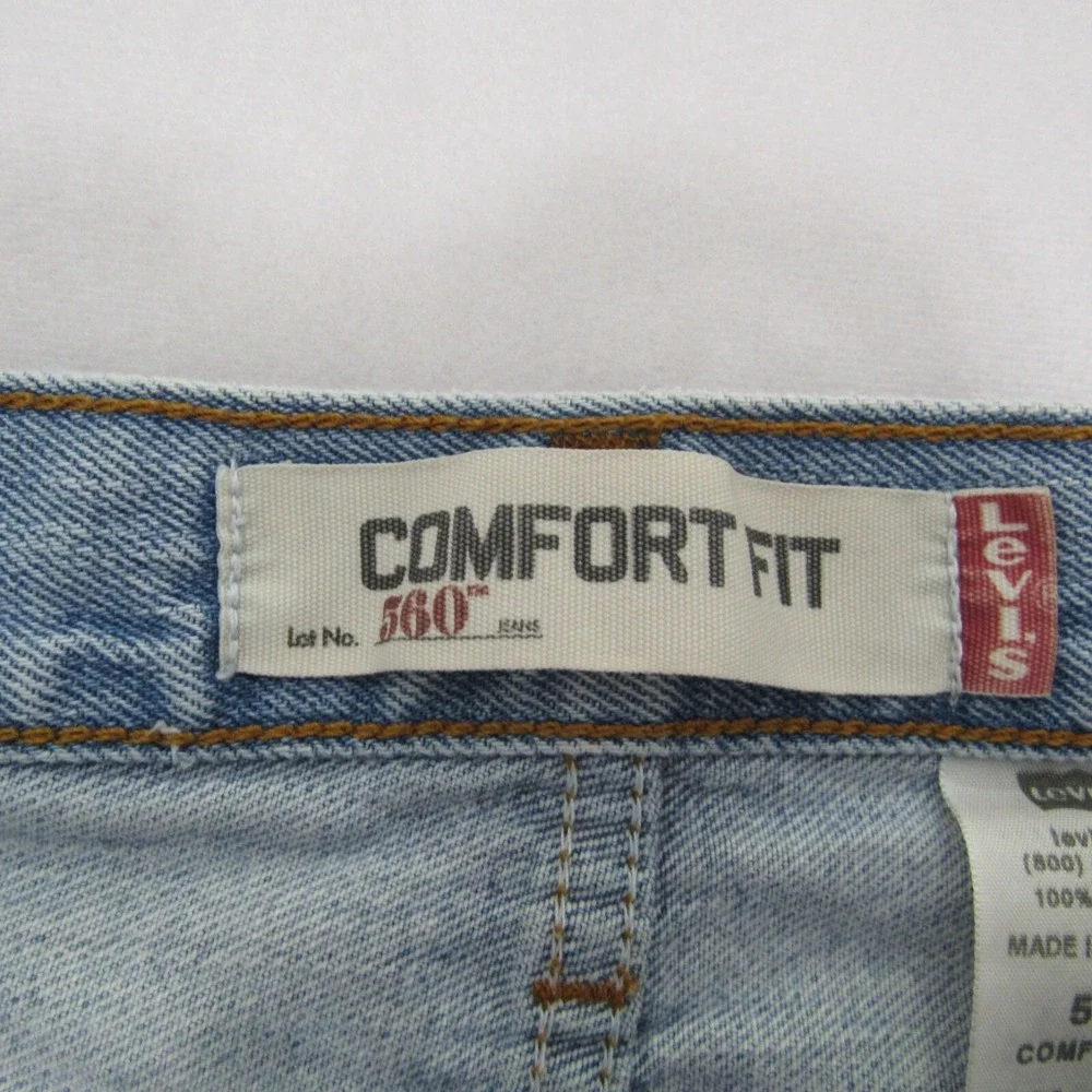 Levis 560 Jeans Mens‎ Size 33x30 (Actual 32x27) Loose Fit Tapered Leg Blue Denim